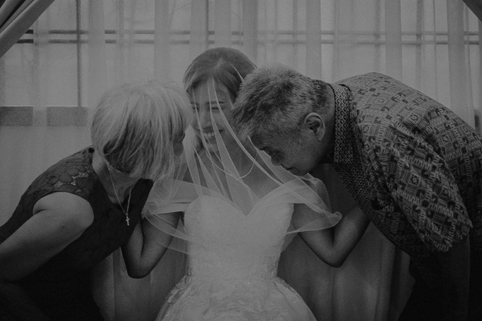 wedding photography paya lebar methodist church conrad hotel