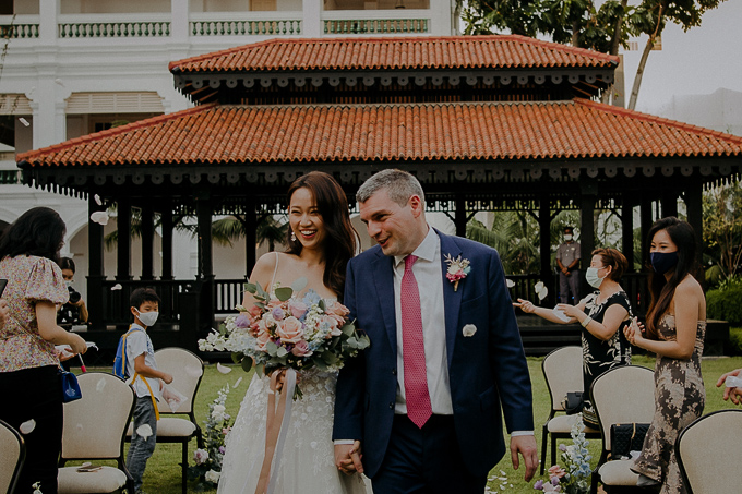 wedding photography solemnisation raffles hotel