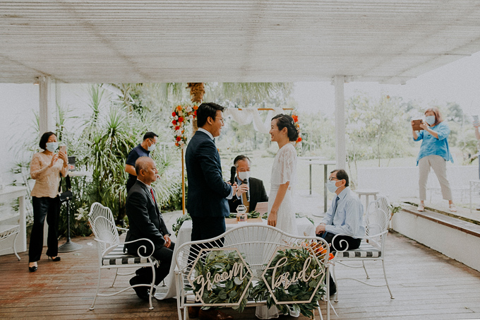 wedding photography solemnisation white rabbit