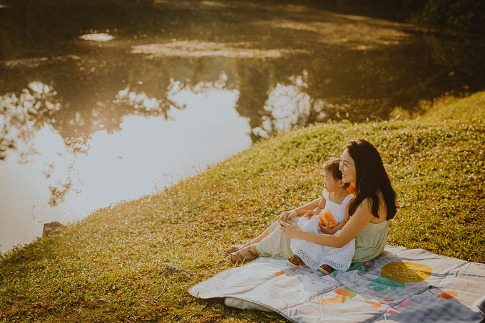 singapore family mother daughter shoot photography upper peirce reservoir