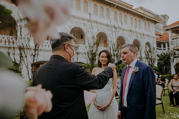wedding photography solemnisation raffles hotel