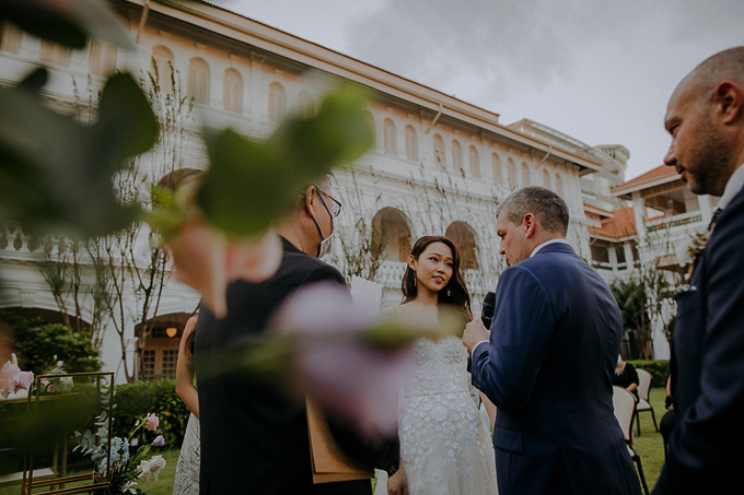 wedding photography solemnisation raffles hotel