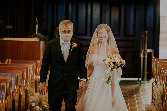 wedding photography paya lebar methodist church conrad hotel