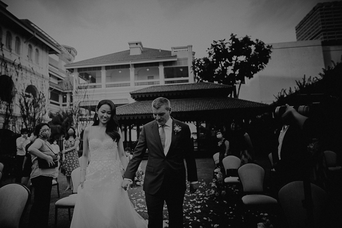 wedding photography solemnisation raffles hotel