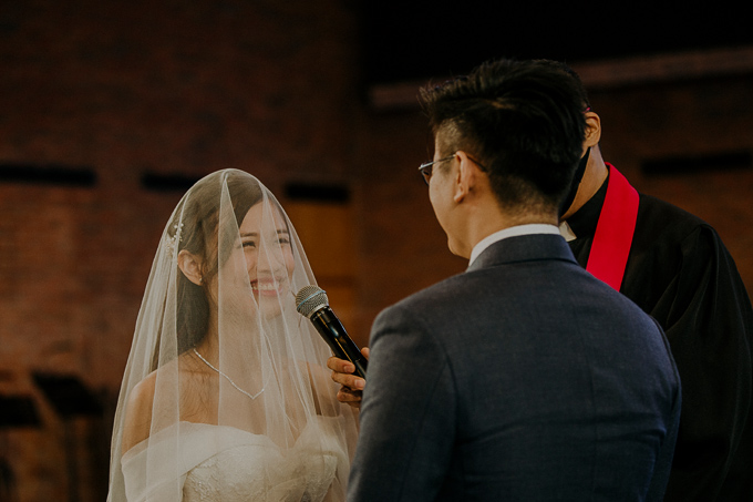 wedding photography paya lebar methodist church conrad hotel