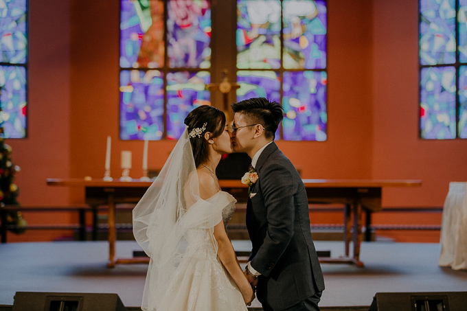 wedding photography paya lebar methodist church conrad hotel