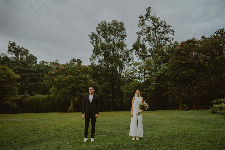 oddly familiar photography singapore prewedding casual couple photography