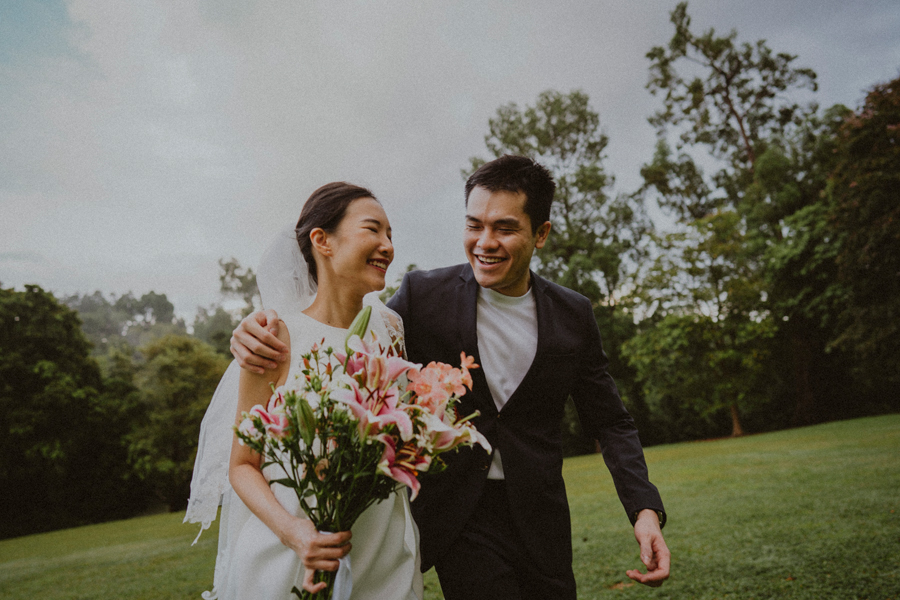 oddly familiar photography singapore prewedding casual couple photography