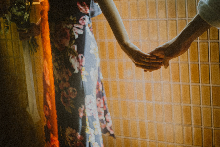 oddly familiar photography singapore prewedding casual couple photography